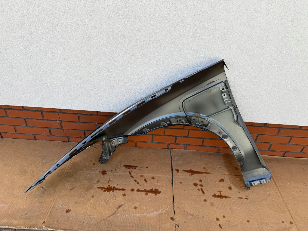 Lexus rz 2022-2025 крило правий сріблястий гарний демонтаж Зі Шроту