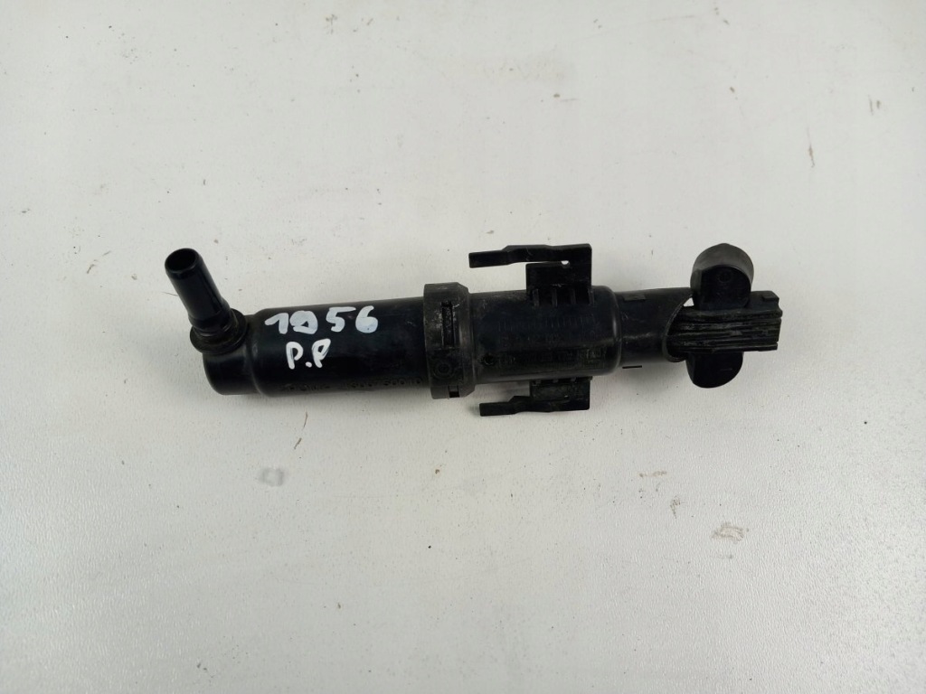 Купити Bmw 520d f10 рестайлінг  омивач фара перед праві 7377668