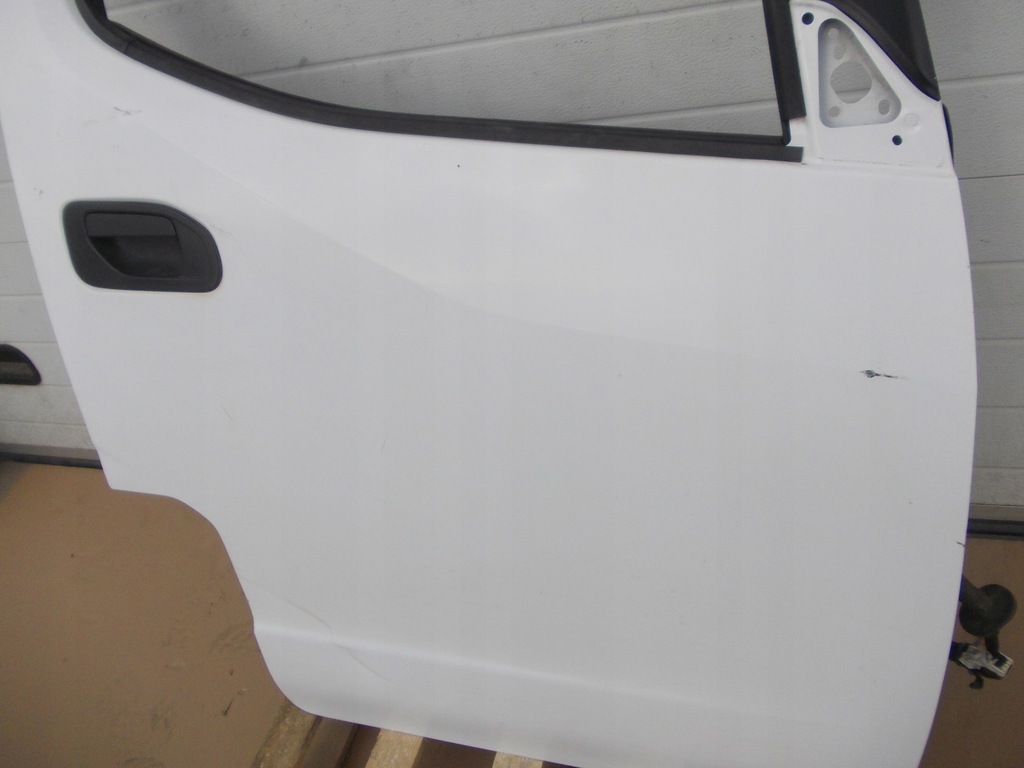 фото №13, Двері правий перед nissan nv200