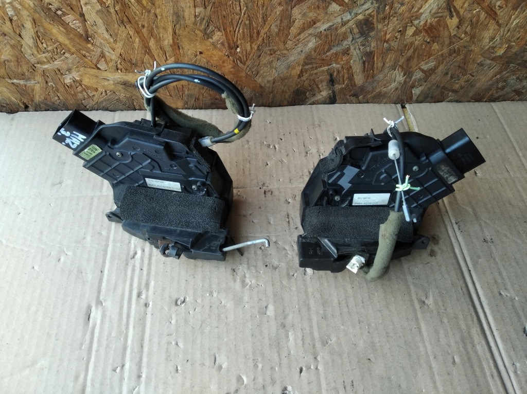 фото №2, Замок дверь перед правый mazda 3 bk