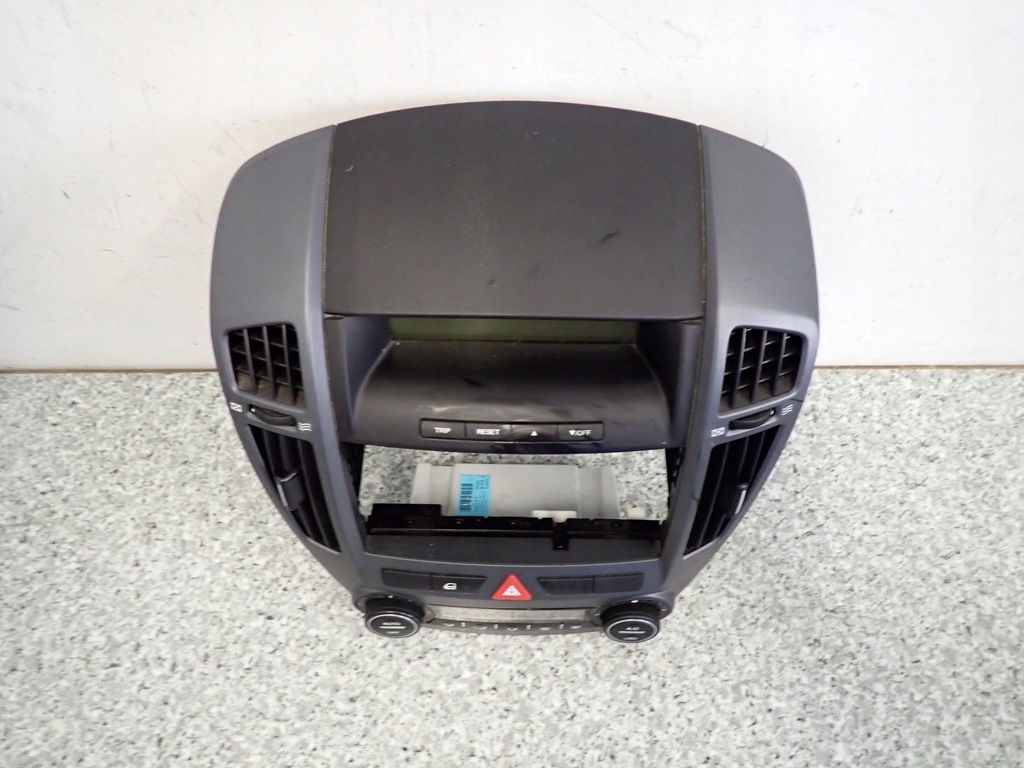 фото №2, Kia ceed i 06 -09 рамка радио панель кондиционера