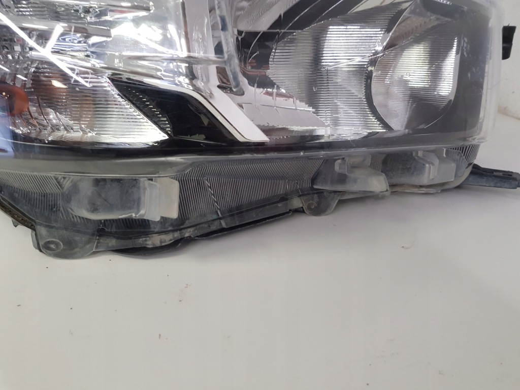 фото №15, Toyota hilux viii 8 lift лампа правий перед передня europa fv