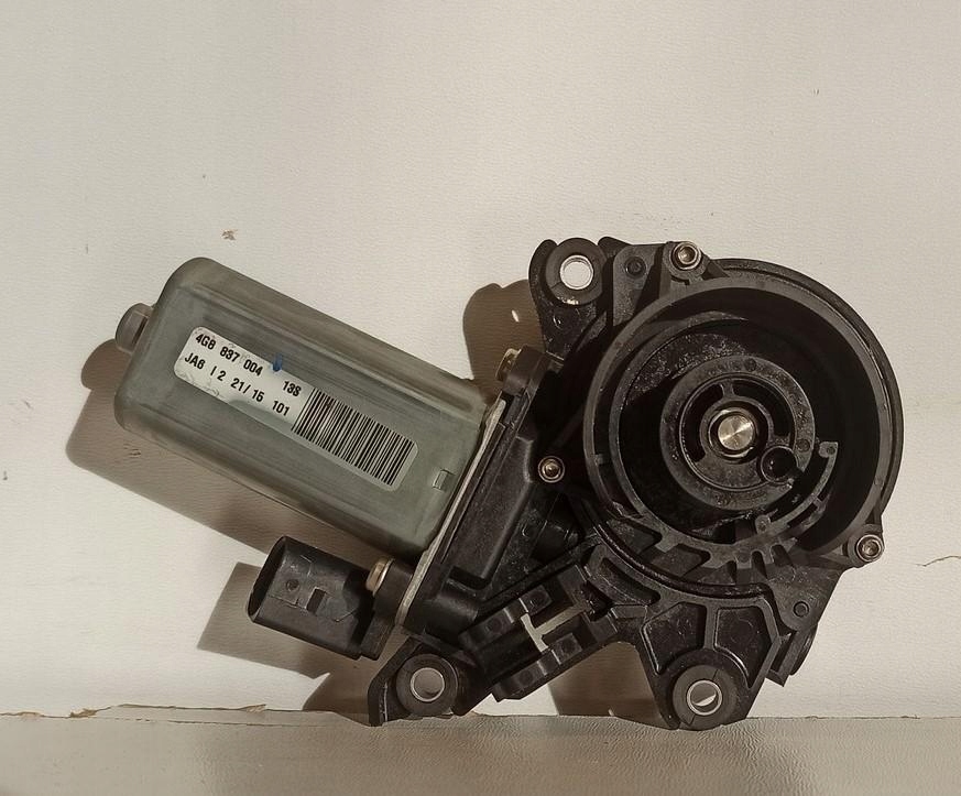 фото №1, Audi a7 4g доводчик двері правий перед 4g8837004