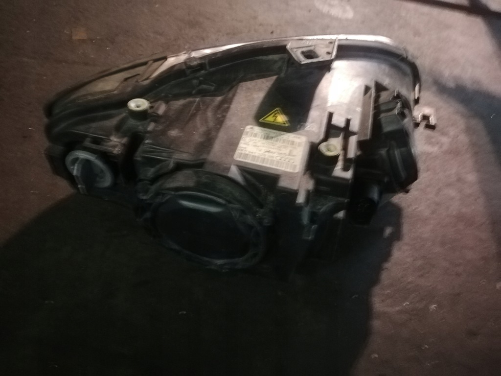 фото №6, Лампа левая перед bi ксенон audi a4 s4 b7 8e0941029bb