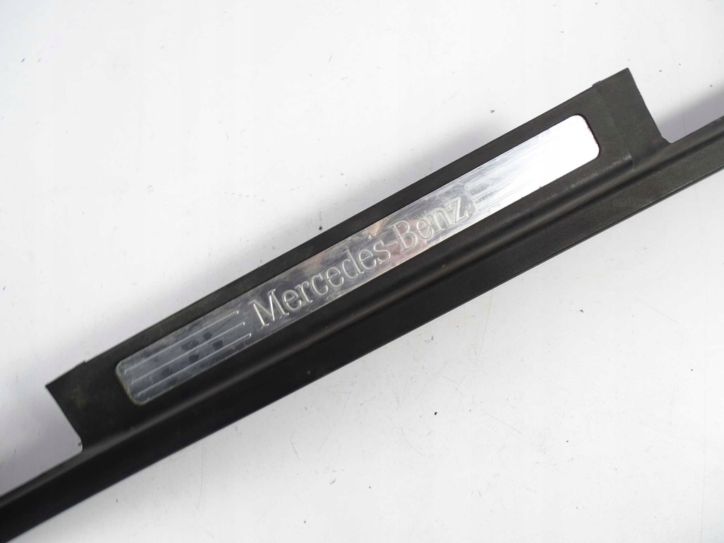 фото №2, Mercedes r w251 молдинг накладка поріг лівий перед