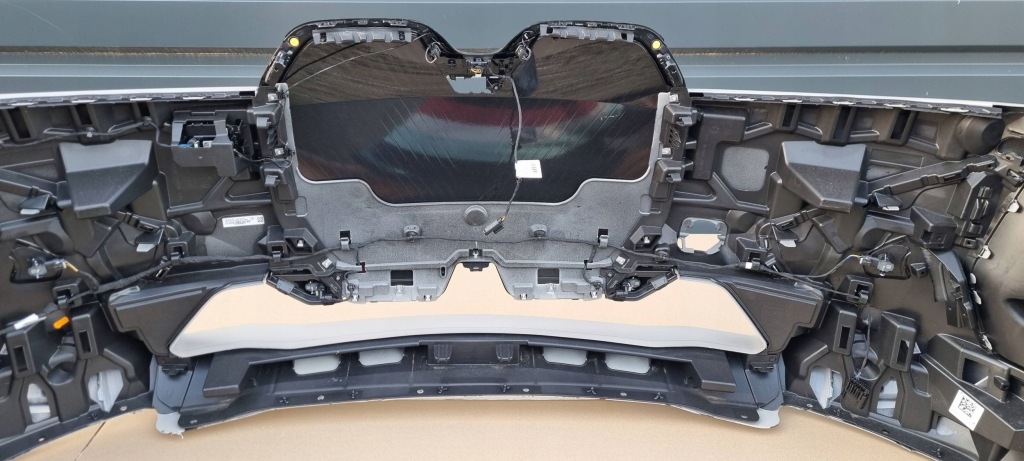 фото №11, Bmw ix i20 lci 2025- бампер перед оригинал b202