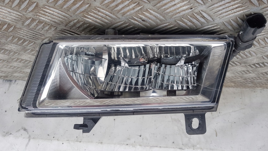 фото №4, Scania r s противотуманная фара левый 2552714