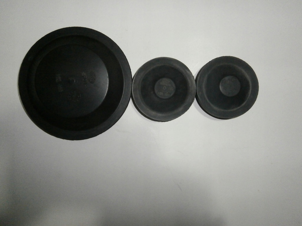 фото №1, Ford kuga mk i 2008-2012 заглушка крышка фара kpl 3 элементы