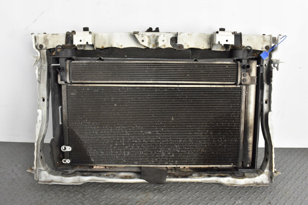 фото №1, Pas передний радиатор вентилятор 100222-1377 toyota prius iii 1.8 гибрид