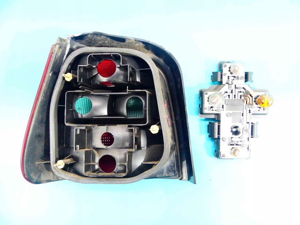 фото №4, Лампа задняя правая skoda felicia хэтчбек hella