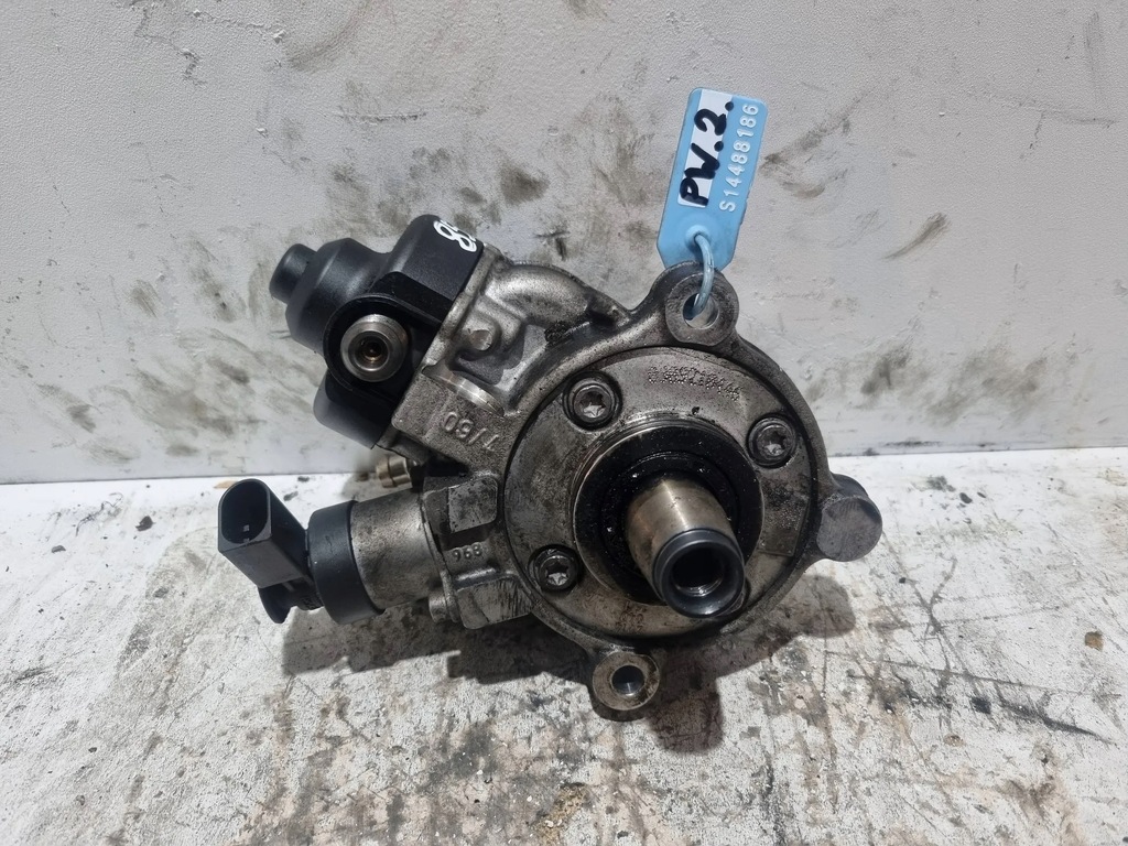 фото №1, Bmw 1 f20 f21 2018 насоса паливні