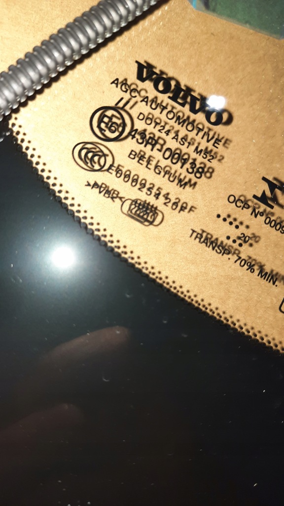 фото №5, Volvo оригинальный номер 32244811 стекло лобовое volvo v40 12-19r