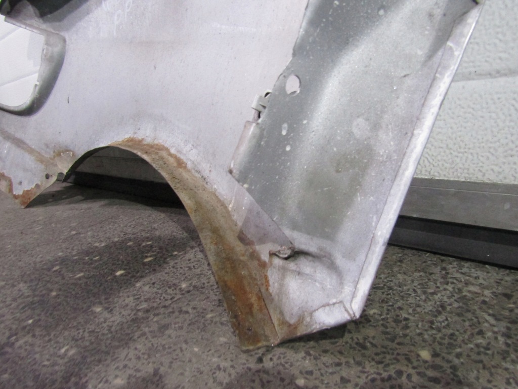 фото №7, Крыло правый перед передний mercedes w638 vito