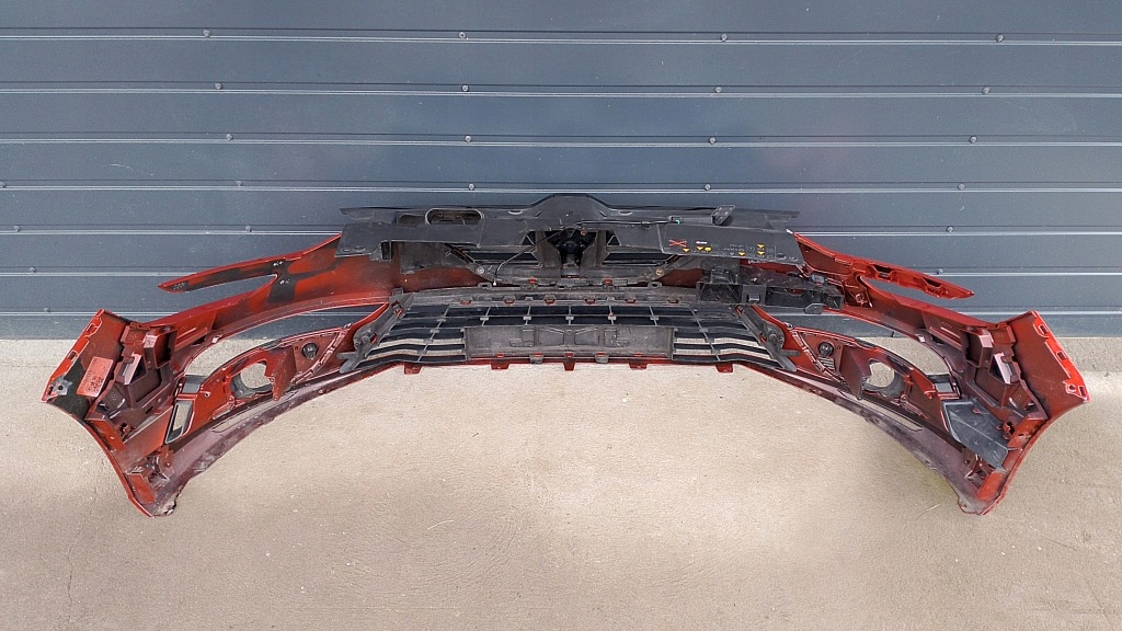 Renault megane iv 4 бампер перед передній комплектний  решітка радіатора ґрати плита Доставка