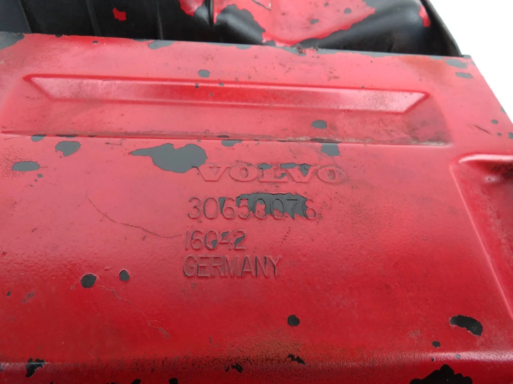 фото №14, Корпус фильтра воздуха 30650076 volvo s40 ii v50 2.4b