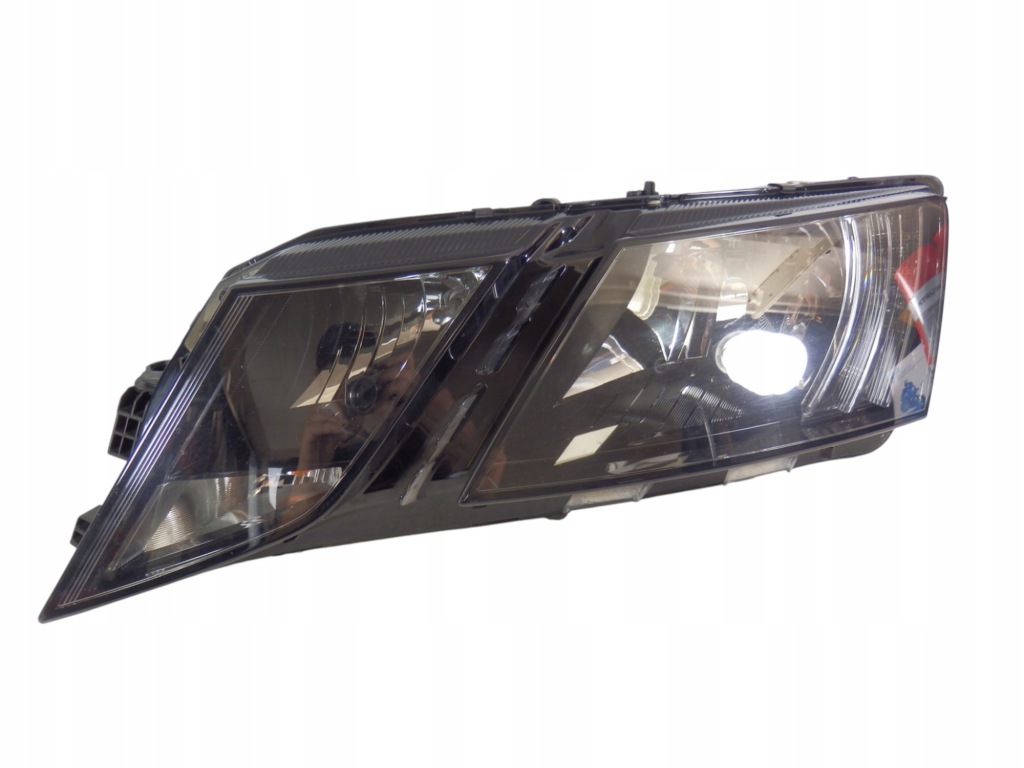 фото №1, Лампа левый перед skoda octavia iii lift 5e1941015c