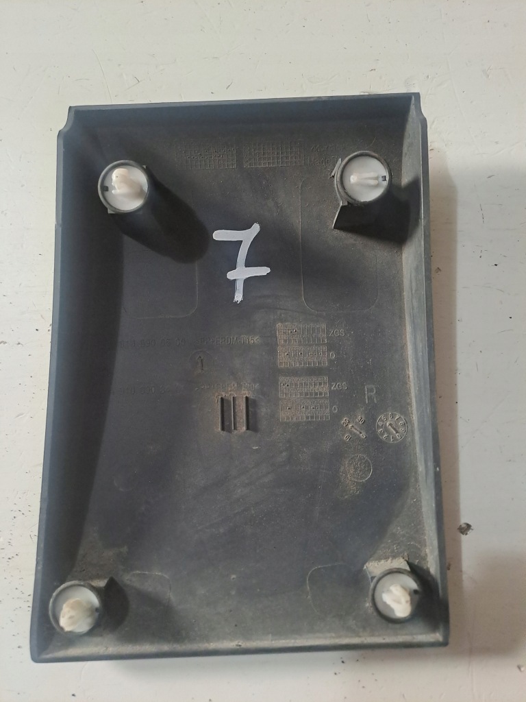 Купить Молдинг боковое  накладка правый  a9106900500 mercedes sprinter