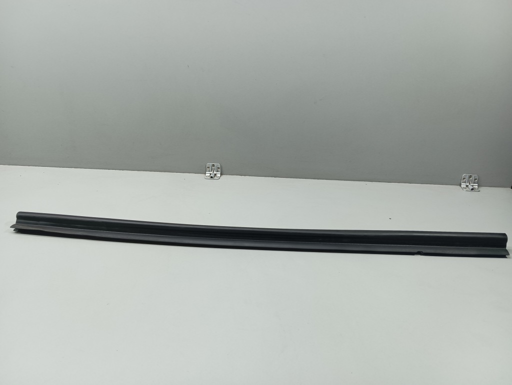 фото №1, Прокладка отсек двигателя audi a4 b8