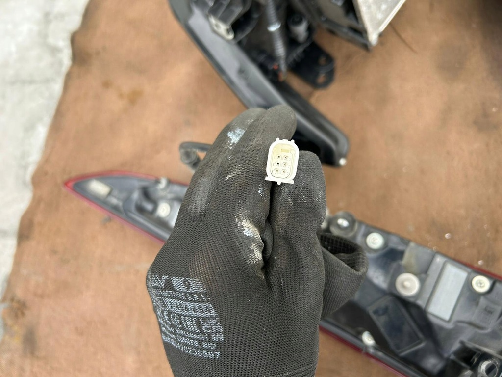 фото №6, Mazda 3 iv bp лампы задняя правое левая 19- usa