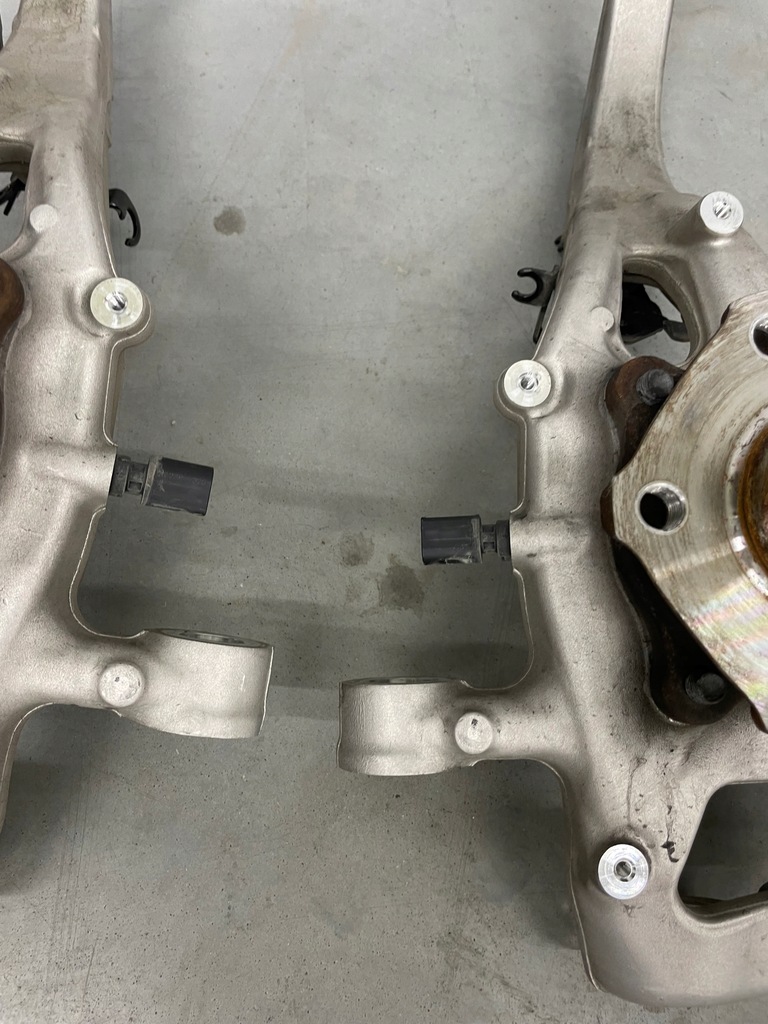 фото №9, Поворотный кулак левая правая перед s4 rs4 b9 s5 rs5 8w оригинал 23r