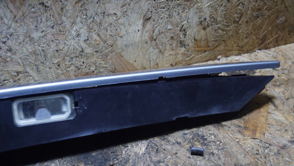 фото №9, Ford mondeo mk4 lift hb накладка кришки задня