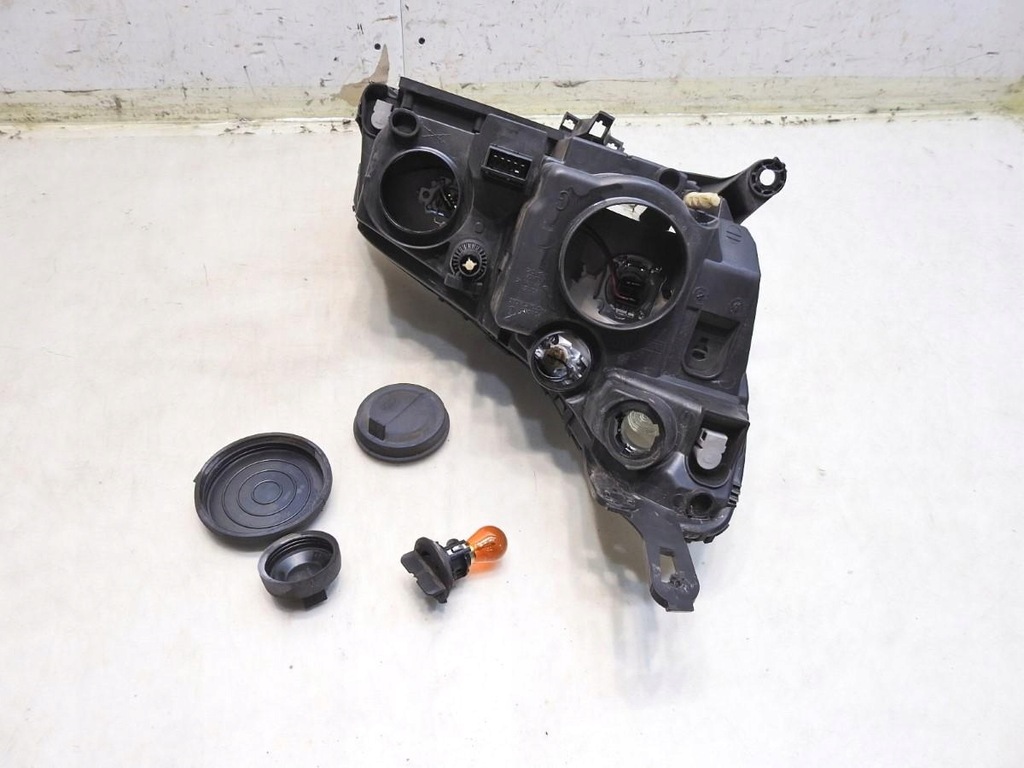 фото №7, Лампа левая передняя перед citroen c5 i lift