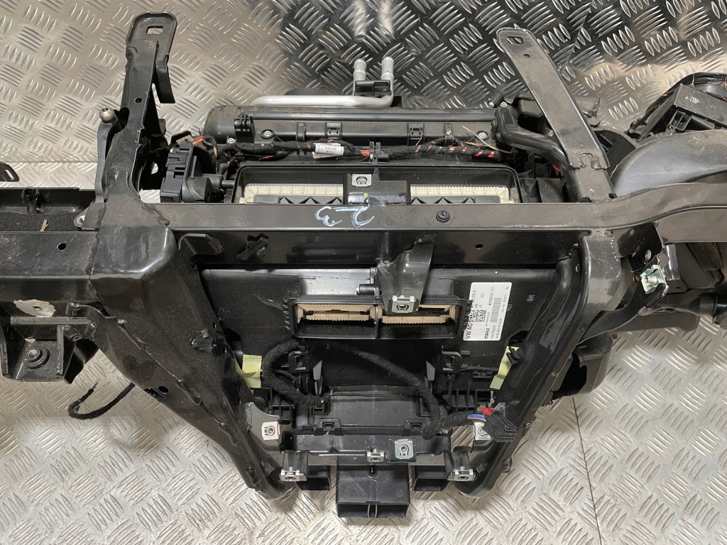 фото №10, Обігрівач повітродувка корпус балка комплект audi a6 s6 c8 europa 4k1820902a