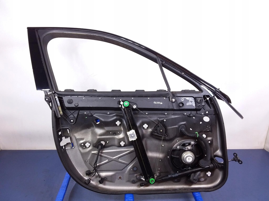 фото №1, Panamera 970 gts підйомник скло перед правий