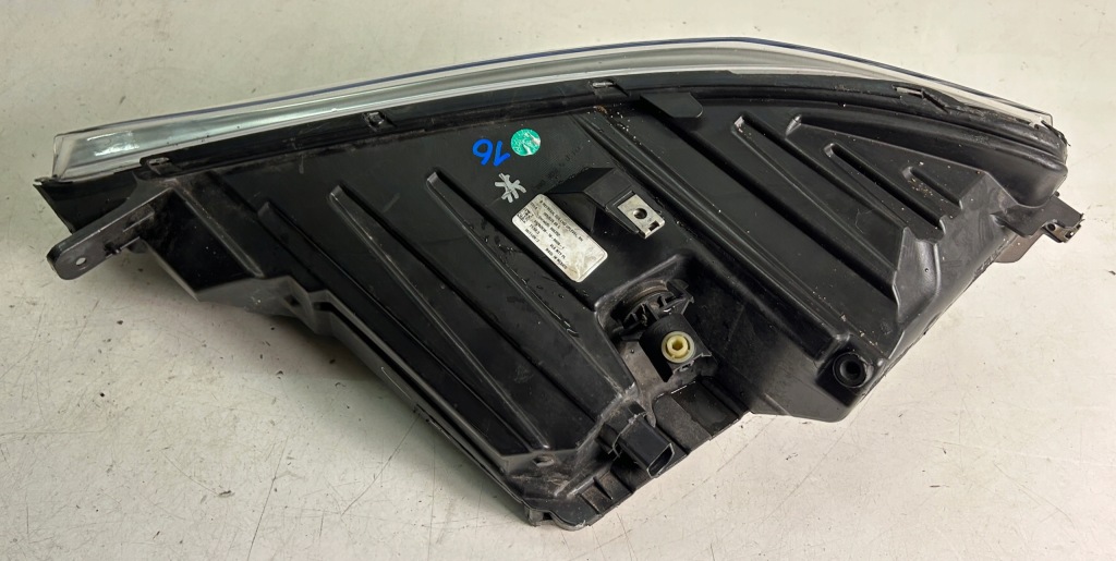 Tesla model s рестайлинг  full led фара правый  перед 1053575-00-c Доставка