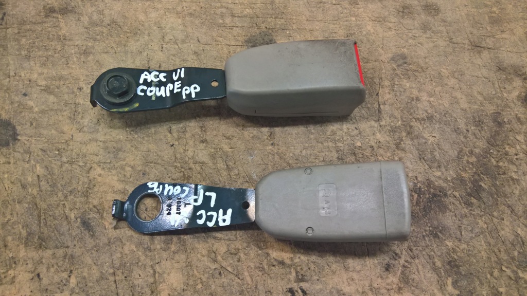 фото №1, Клипса поперечина правая honda accord vi coupe 98-