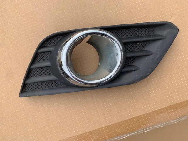 фото №1, Opel mokka решётка бампера решётка радиатора правая 25980486