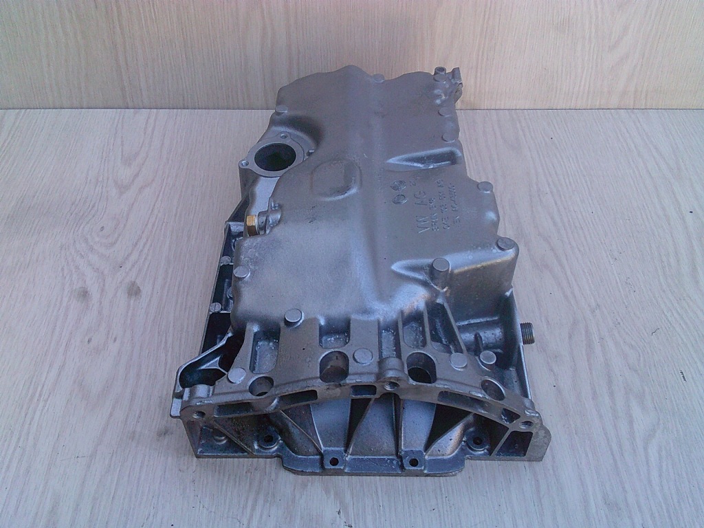 Vw seat skoda audi 1.5 tsi tfsi піддон оливи масляна 04e103601ag p-ń Зі Шроту