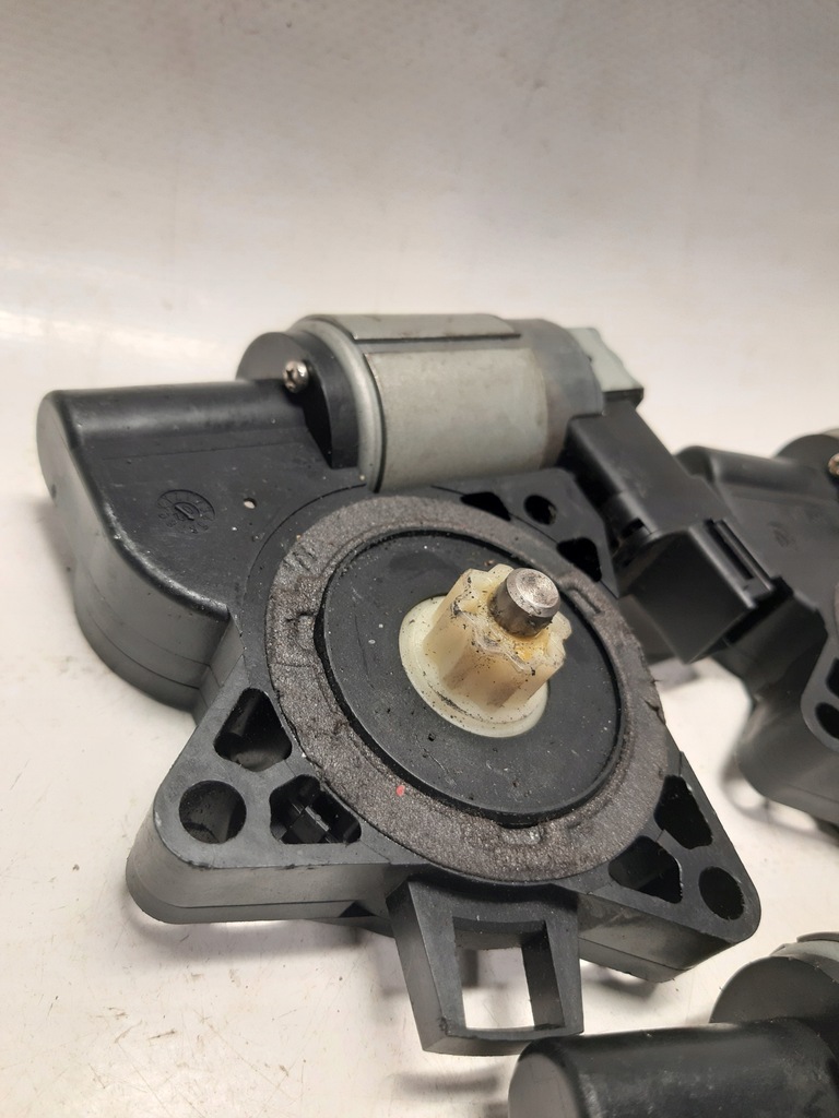 фото №8, Моторчик скло лівий задня mazda 6