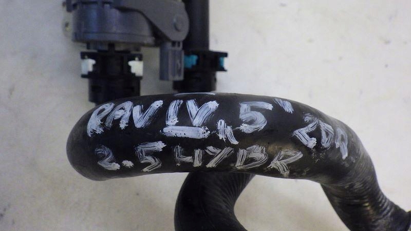 фото №11, Wąż трубка радиатор выхлопных газов toyota rav4 v 2.5 гибрид 1