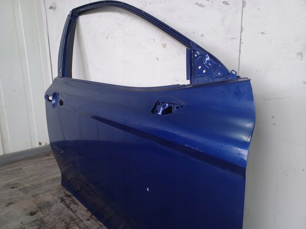 Двері -- toyota camry viii -- 2017-2024 -- передні праве Київ