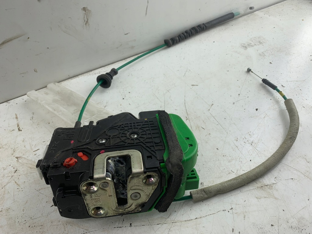 фото №1, Hyundai i40 замок дверь правый задняя 5pin 81420-3z010