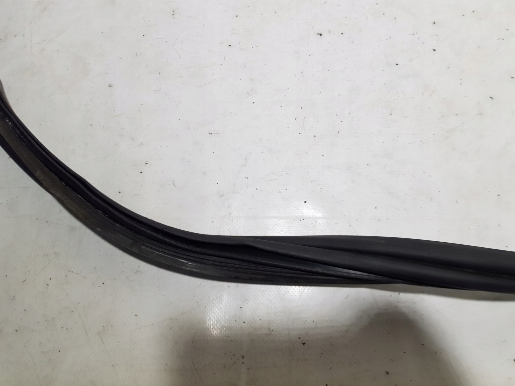 Прокладка дах кришки багажника a1727500098 mercedes slk r172 w172 Зі Шроту