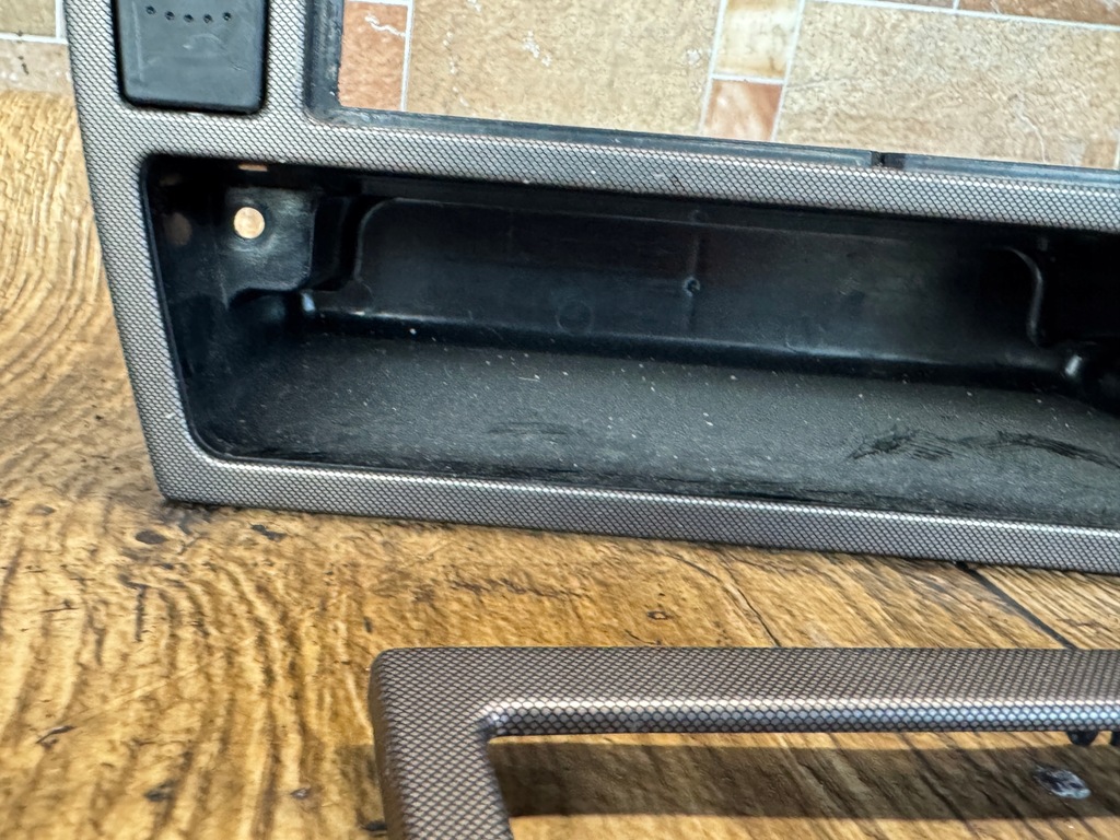 фото №8, Рамка 1 din passat b5 карбон карбон радио консоль /