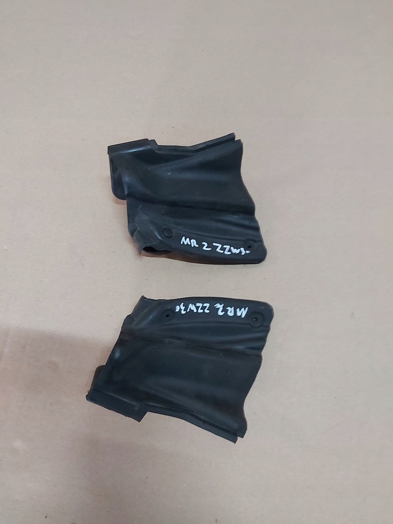 фото №1, Toyota mr2 zzw30 прокладка крыша резиновый элемент