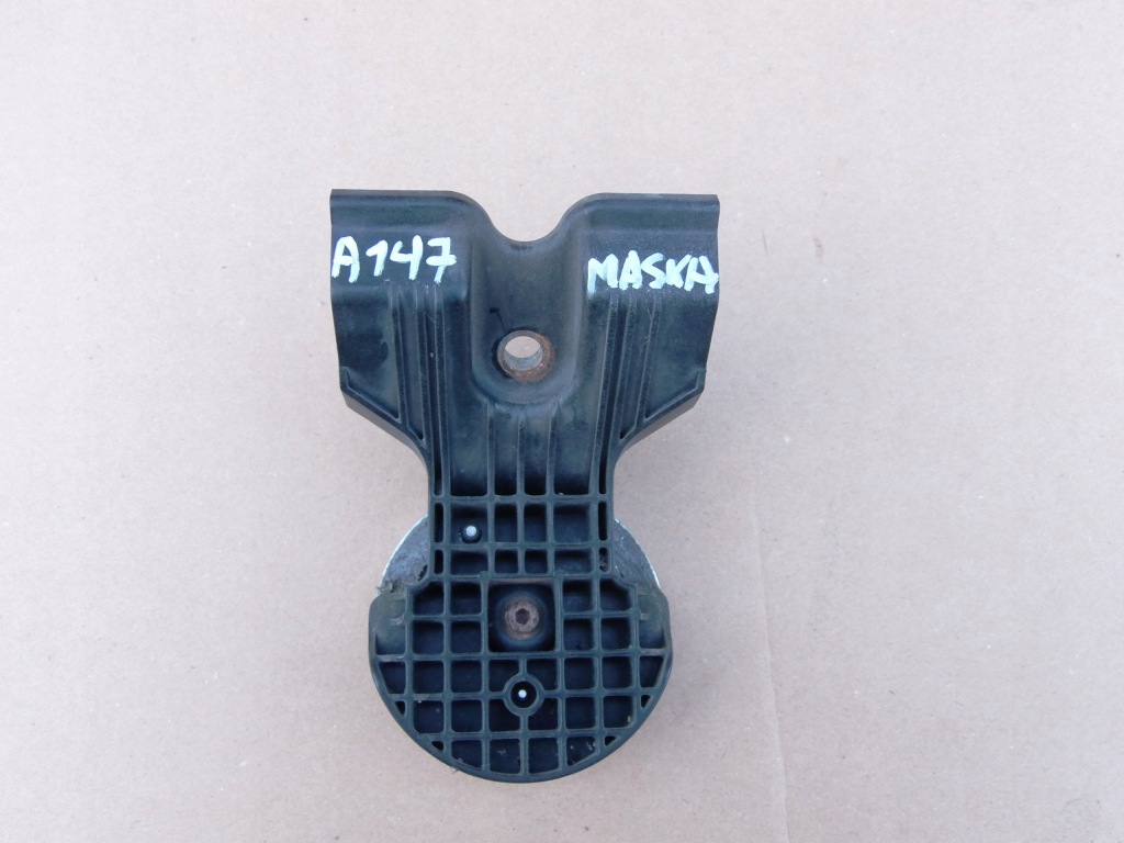 Эмблема значок logo капота 46827800 alfa romeo 147 3d Цена