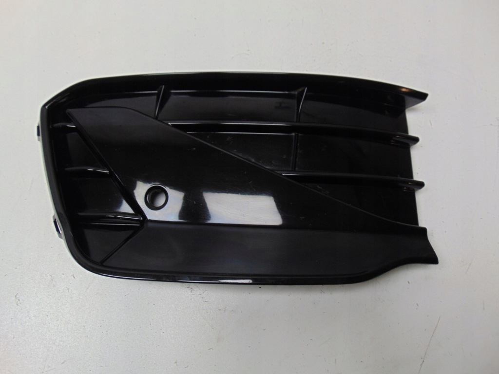 фото №1, Решётка w бампер левая перед vw golf viii r-line 5h0853665h