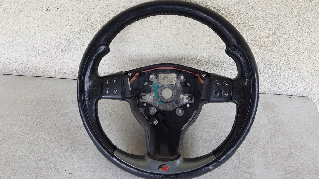 фото №1, Воздуховод кожа seat leon ii fr