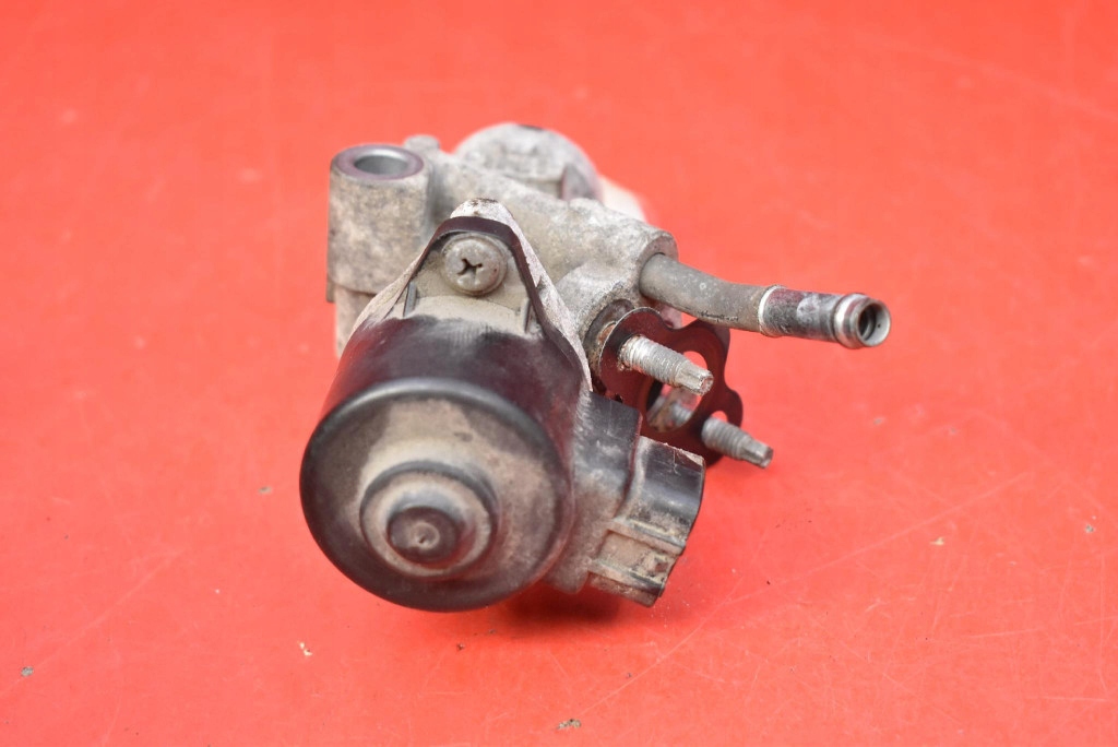 Клапан egr 25620-47020 toyota yaris 3 iii 1.3 vvti 99 km 10-14 Оригінал