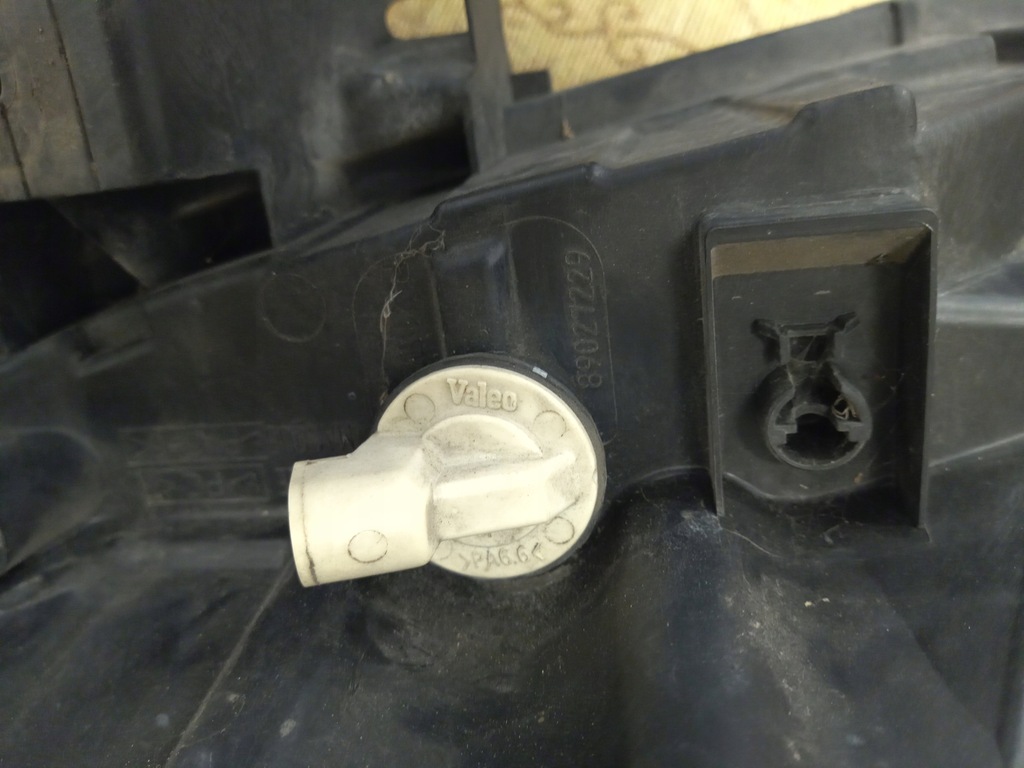 фото №10, Renault kangoo лампа перед права 8200150617