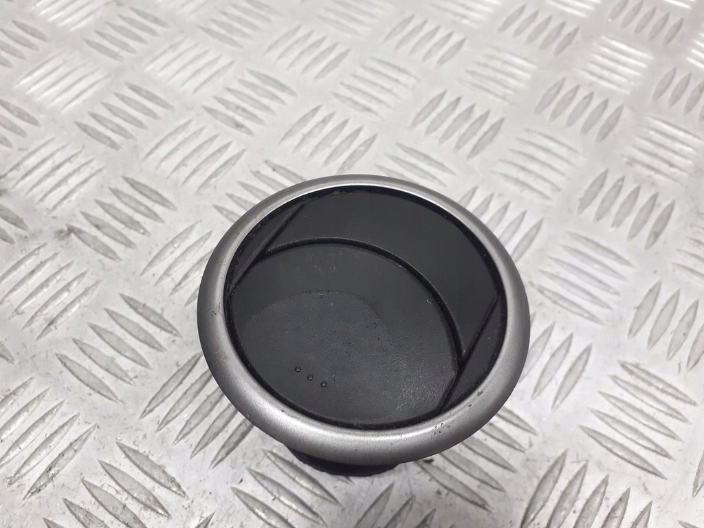 фото №1, Решітка обдув mazda 2 dy