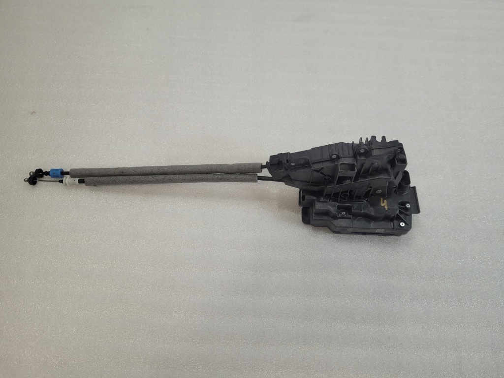 фото №1, Замок дверь правый перед mercedes w223 a2230030809