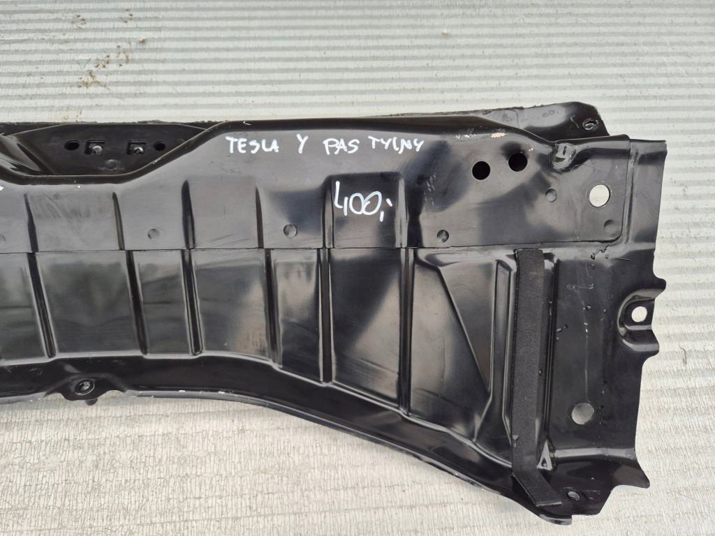 Tesla model y 20- ремень задний обшивка 148774600d Киев