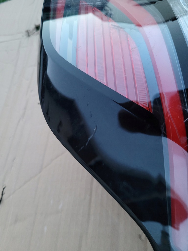 фото №2, Лампа правая задняя задняя kia sportage 5 v led 92402-r2100