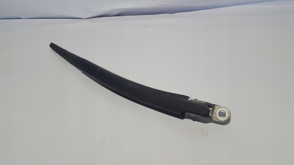 фото №1, Ford fiesta mk7 рычаг дворники задняя