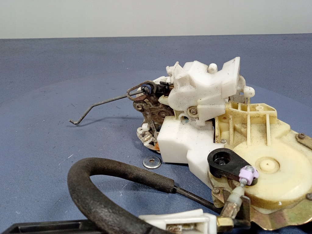 фото №5, Civic vii coupe em2 замок двері перед лівий 5 pin